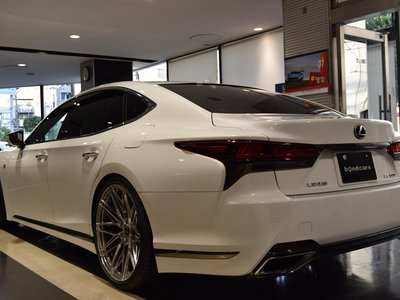 2021 Lexus LS photo 4