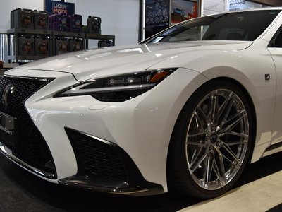 2021 Lexus LS photo 6