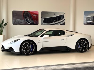 2022 Maserati MC20 照片 13
