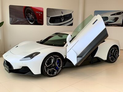 2022 Maserati MC20 照片 14
