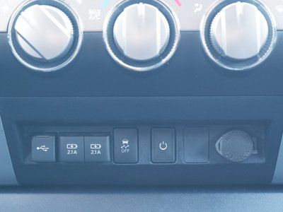 2020 Toyota TUNDRA thumbnail 37