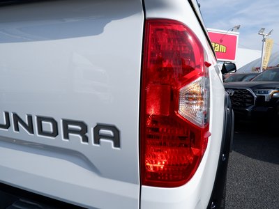 2020 Toyota TUNDRA thumbnail 18