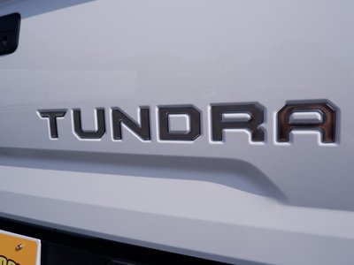 2020 Toyota TUNDRA thumbnail 19