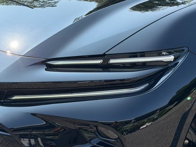 2025 Toyota CROWN SPORT photo 5