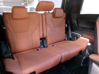 صورة 31 لـ 2026 Toyota VELLFIRE
