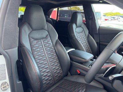 صورة 12 لـ 2024 AUDI RS Q8
