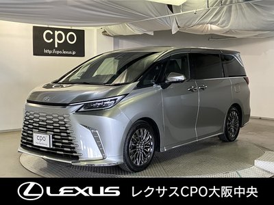 2024 Lexus LM photo 1