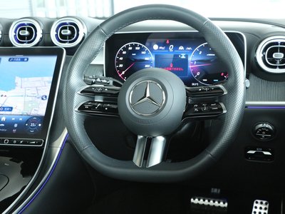 2025 Mercedes-BENZ GLC photo 9
