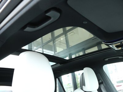 2025 Mercedes-BENZ GLC thumbnail 21
