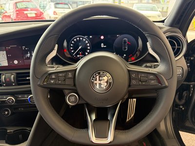 صورة 18 لـ 2025 ALFA Romeo JULIA