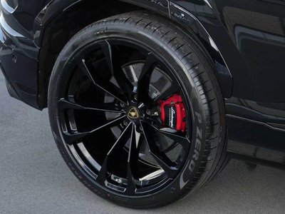 2019 Lamborghini URUS — фото 19