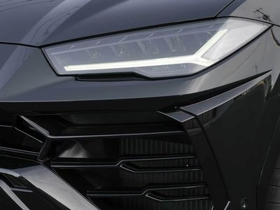 2019 Lamborghini URUS — фото 11