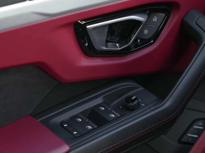 2019 Lamborghini URUS — фото 25