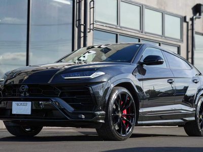 2019 Lamborghini URUS — фото 1