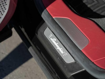 2019 Lamborghini URUS — фото 40