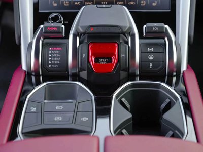 2019 Lamborghini URUS — фото 31