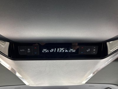 2024 Toyota VELLFIRE photo 57