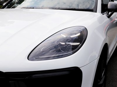صورة مصغرة 7 لـ 2023 Porsche MACAN