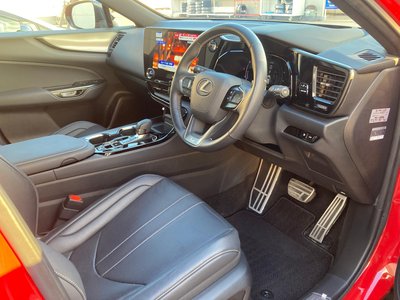 2023 Lexus NX — миниатюра 17