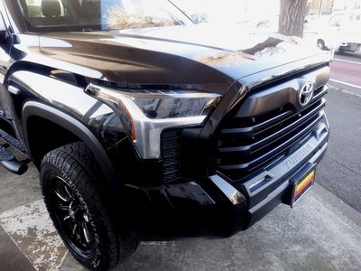 2022 Toyota TUNDRA thumbnail 38