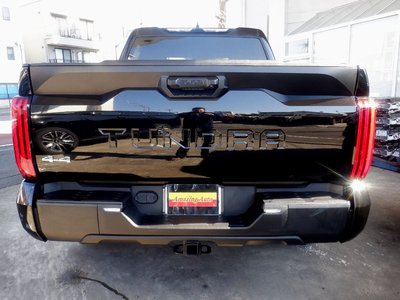 2022 Toyota TUNDRA thumbnail 43