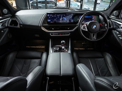 2023 BMW XM photo 3
