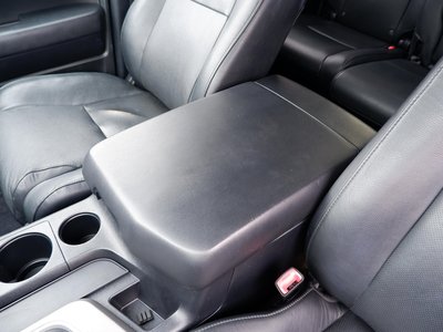 صورة 44 لـ 2012 Toyota TUNDRA
