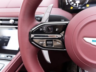 صورة 67 لـ 2025 Aston Martin DB12 VOLANTE