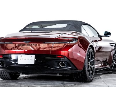 2025 Aston Martin DB12 VOLANTE — фото 3