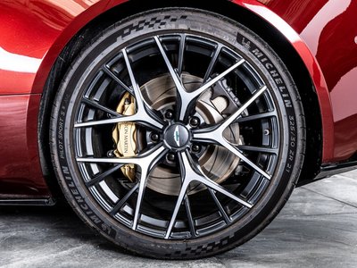 صورة 29 لـ 2025 Aston Martin DB12 VOLANTE