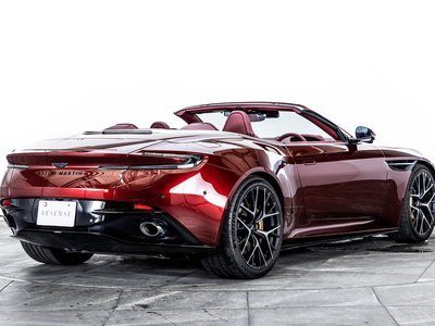 صورة 37 لـ 2025 Aston Martin DB12 VOLANTE