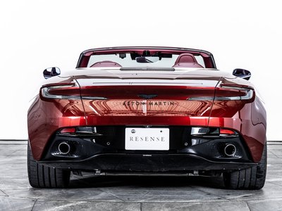 صورة 39 لـ 2025 Aston Martin DB12 VOLANTE