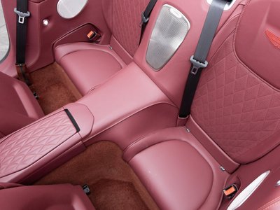صورة 58 لـ 2025 Aston Martin DB12 VOLANTE