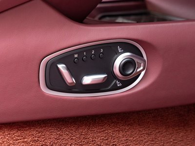 صورة 72 لـ 2025 Aston Martin DB12 VOLANTE