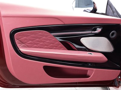 صورة 75 لـ 2025 Aston Martin DB12 VOLANTE