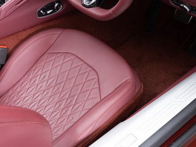 صورة 53 لـ 2025 Aston Martin DB12 VOLANTE