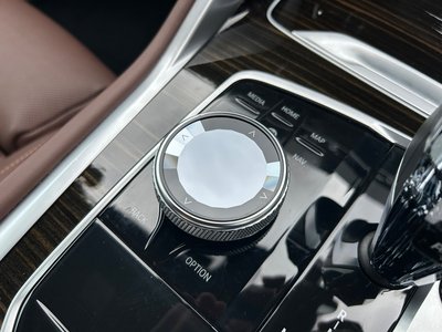 2020 BMW X6 thumbnail 60