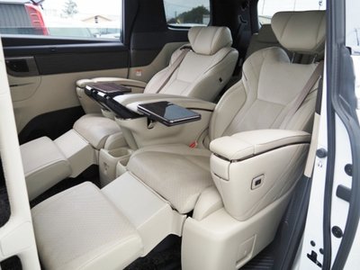 صورة 38 لـ 2023 Toyota ALPHARD