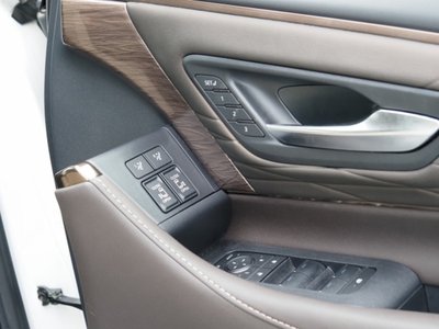 صورة 71 لـ 2023 Toyota ALPHARD