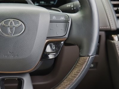 صورة 48 لـ 2023 Toyota ALPHARD