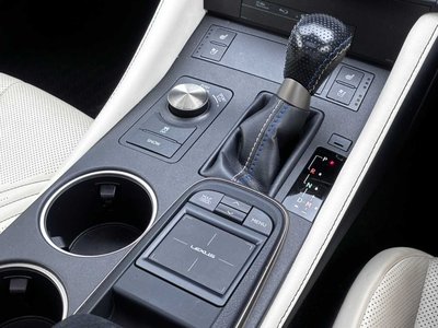 صورة 23 لـ 2015 Lexus RC F