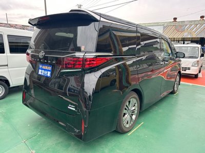 صورة 24 لـ 2024 Toyota ALPHARD