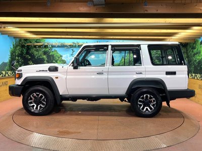 2025 Toyota LAND CRUISER 70 thumbnail 57