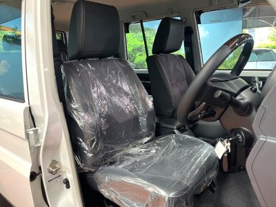 2025 Toyota LAND CRUISER 70 thumbnail 7