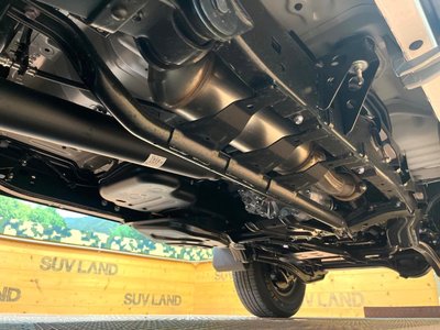 2025 Toyota LAND CRUISER 70 thumbnail 64