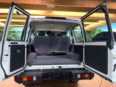 2025 Toyota LAND CRUISER 70 thumbnail 9