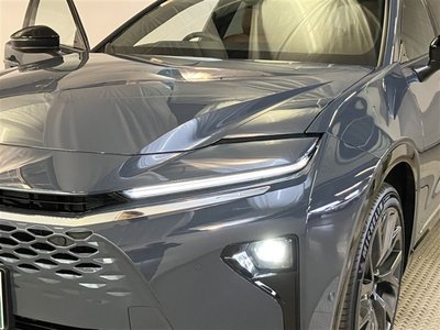 صورة 38 لـ 2025 Toyota CROWN ESTATE
