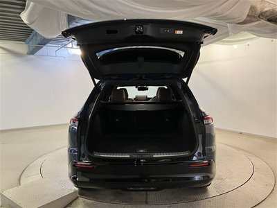 صورة 9 لـ 2025 Toyota CROWN ESTATE