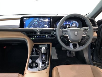 صورة 17 لـ 2025 Toyota CROWN ESTATE