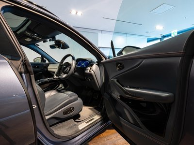 صورة مصغرة 16 لـ 2024 Aston Martin DBX